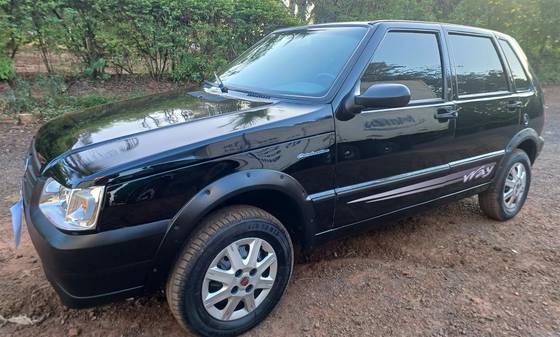 FIAT UNO 1.0 MPI MILLE FIRE 8V FLEX 4P MANUAL FIAT UNO 1.0 MPI MILLE FIRE 8V FLEX 4P MANUAL